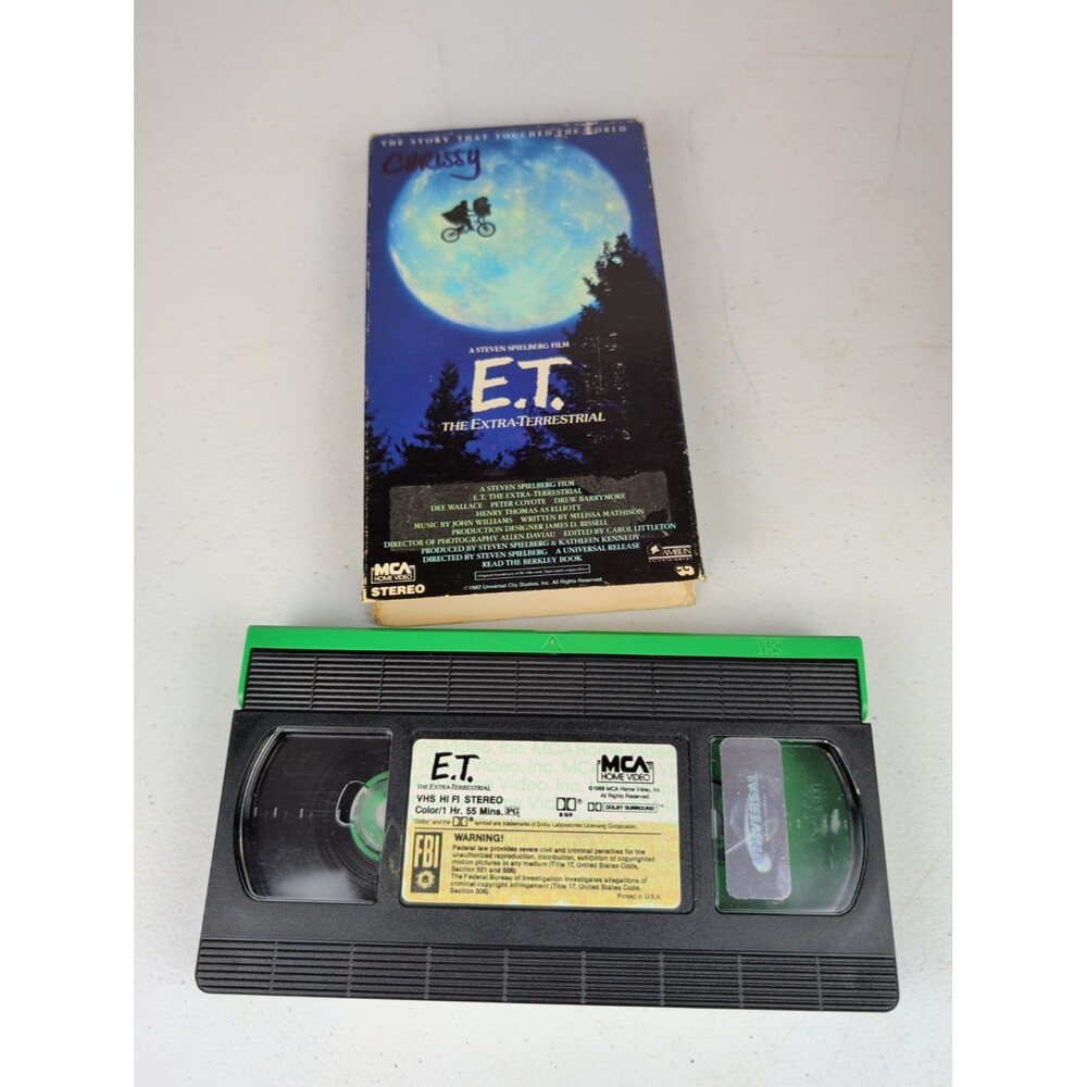 E.T. The Extra Terrestrial VHS 1982 Rare Green & Black Tape MCA 1988 Release.